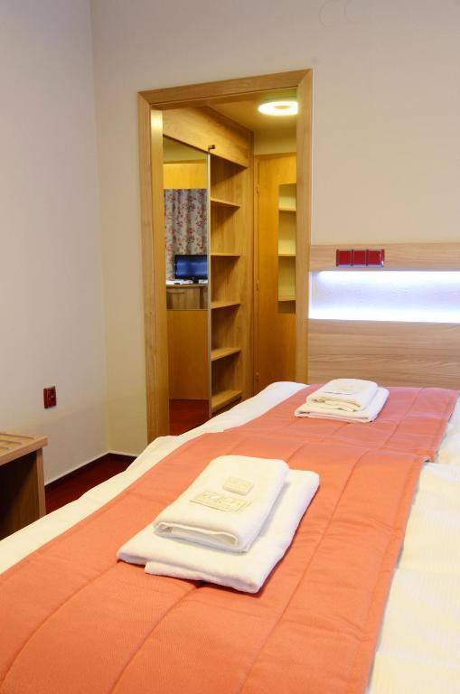 Hotel Uno Ústí nad Orlicí Habitación foto